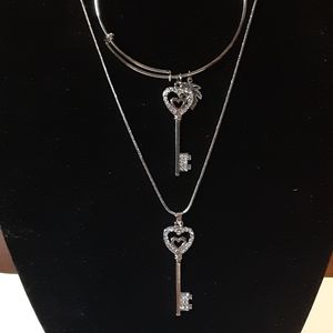 🆕️ Key to my Heart Necklace Set